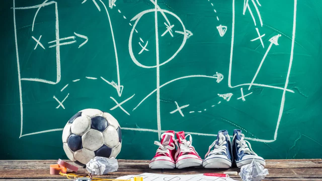 Ile trwają mecze piłki nożnej? Odkryj czas trwania i struktury meczów