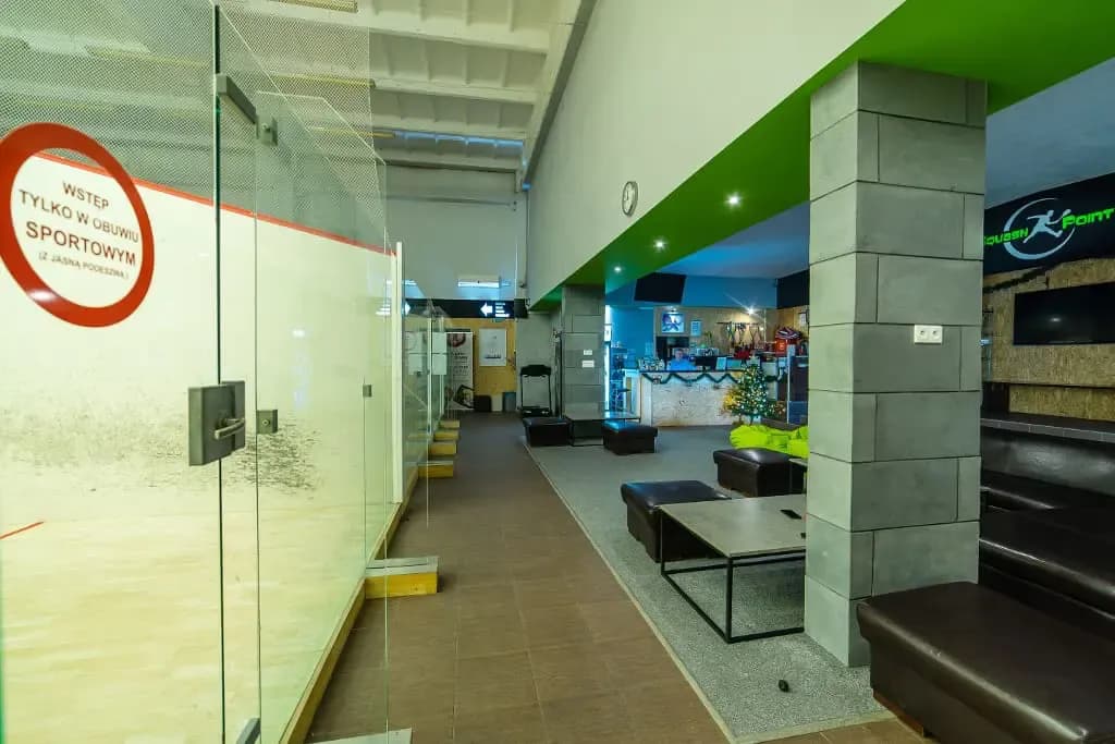 Squash Sosnowiec: Dlaczego warto dołączyć do FAVELA klubu squasha?