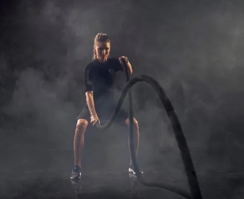 Trening EMS ile można schudnąć? Sprawdź efekty i wyniki odchudzania